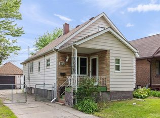 1718 Factoria Rd, Windsor, ON N8Y4R3