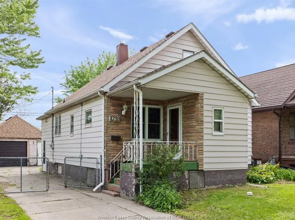 1718 Factoria Rd, Windsor, ON N8Y 4R3