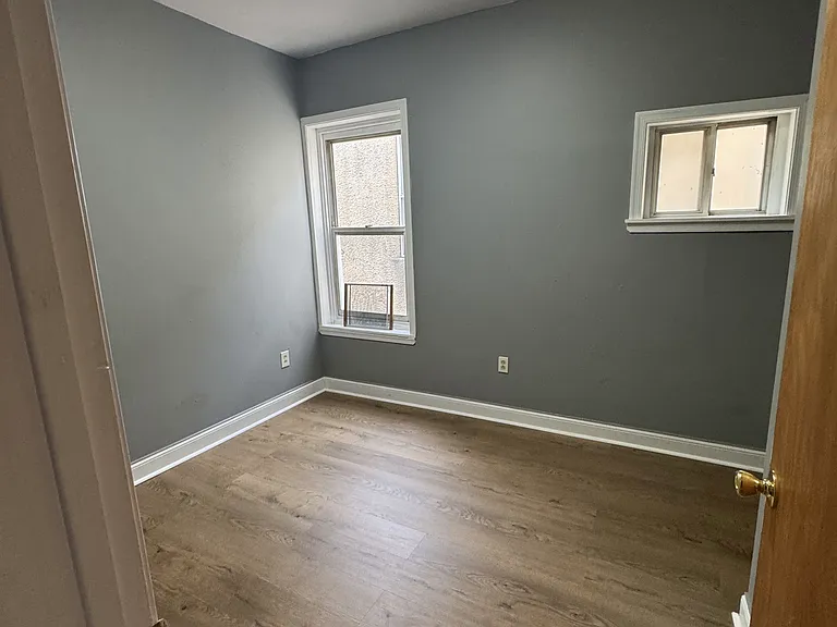 4608 Woodland Ave #3F — Photo 7