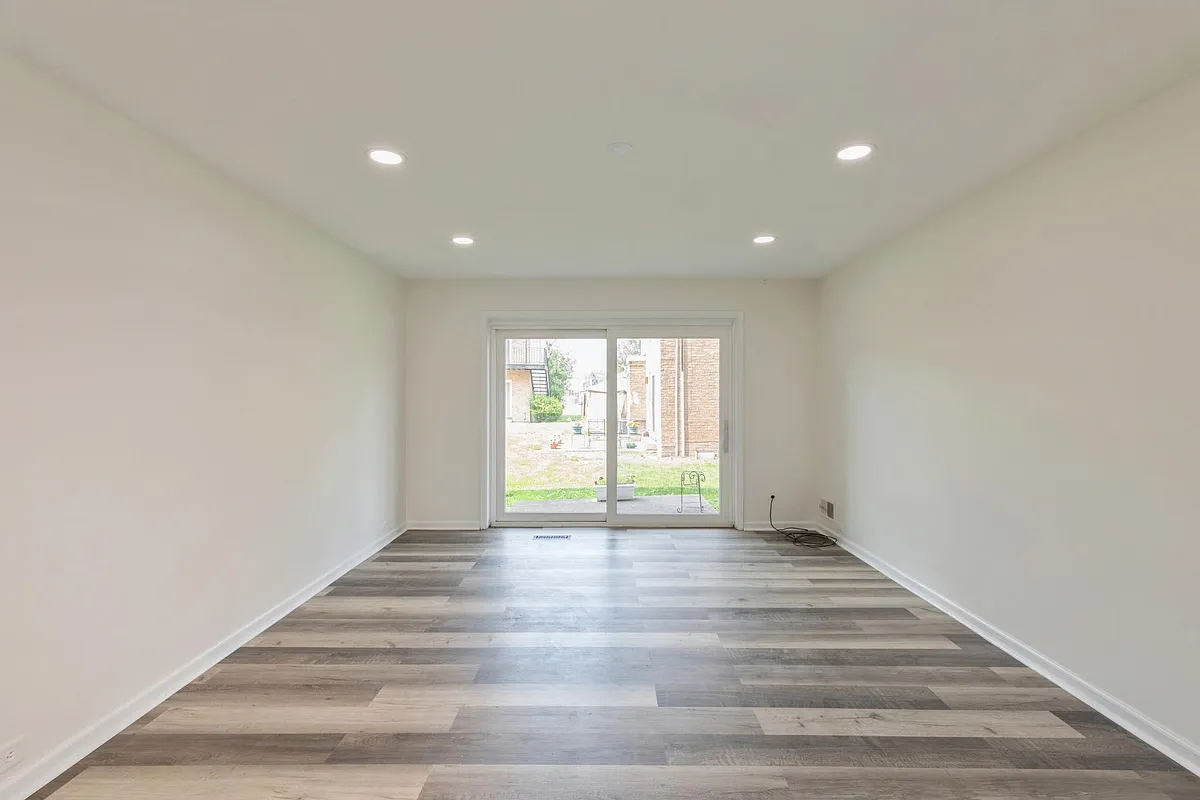 Building Photo - 11551 S Western Ave #C1C