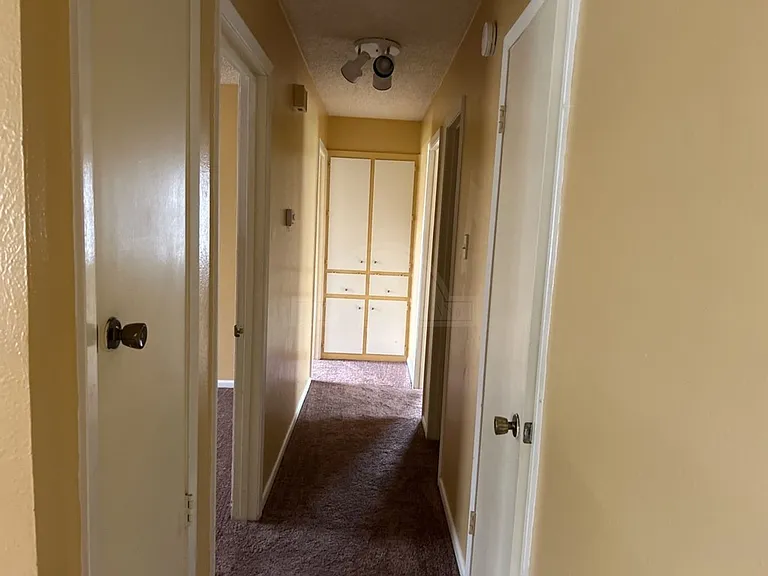 820 Michelle Dr — Photo 12