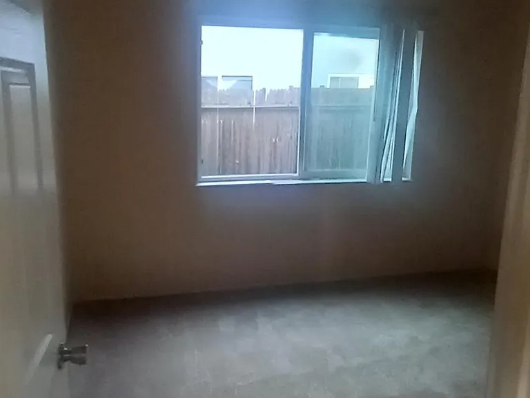 1243 E St #2 — Photo 8