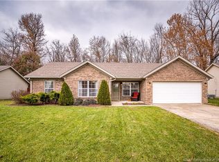 3205 Bent Grass Ln, Jeffersonville, IN 47130