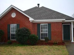 6808 Sandfield Dr, Montgomery, AL 36117