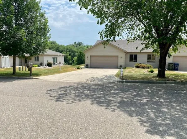 315 E Saint Charles Ave, Fergus Falls, MN 56537