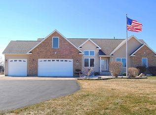 4706 Fillmore St, Jenison, MI 49428