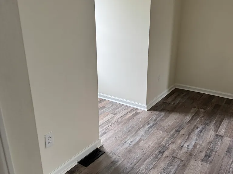 261 Beach Ave #2 — Photo 9