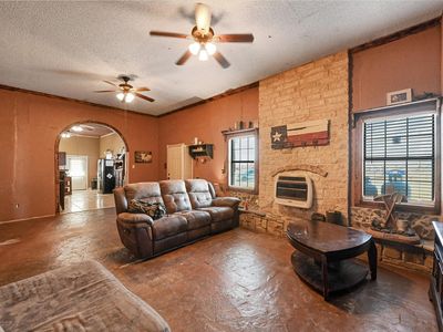 224 Marion Rd, Venus, TX, 76084