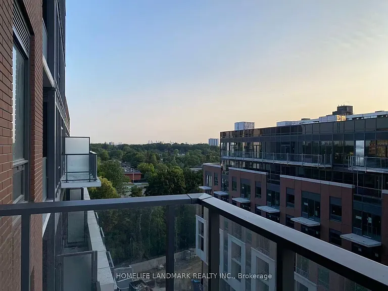 4010 Eglinton Ave W #812 — Photo 10
