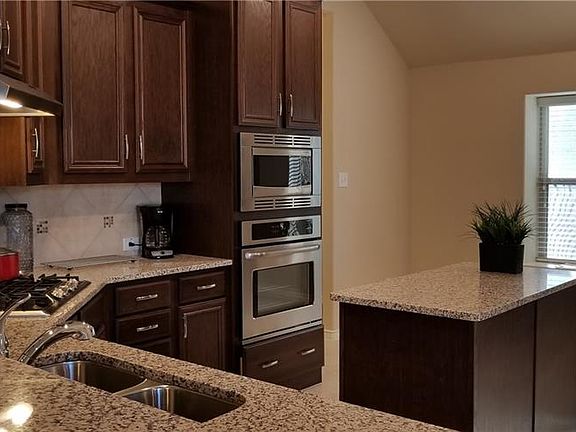5th image of 4713 Bungalow Dr