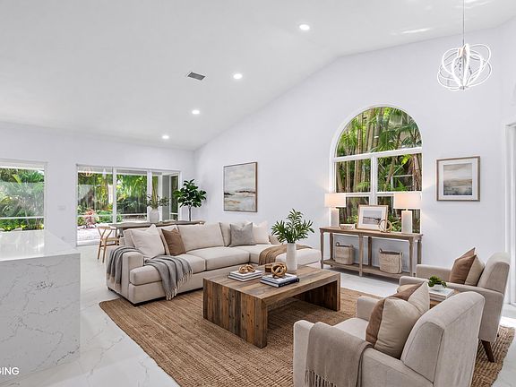 4th image of 4521 CARLTON GOLF Drive
