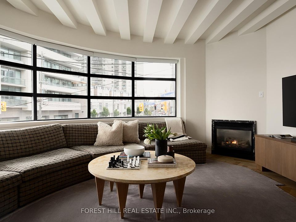 1st image of 295 Davenport Rd #205