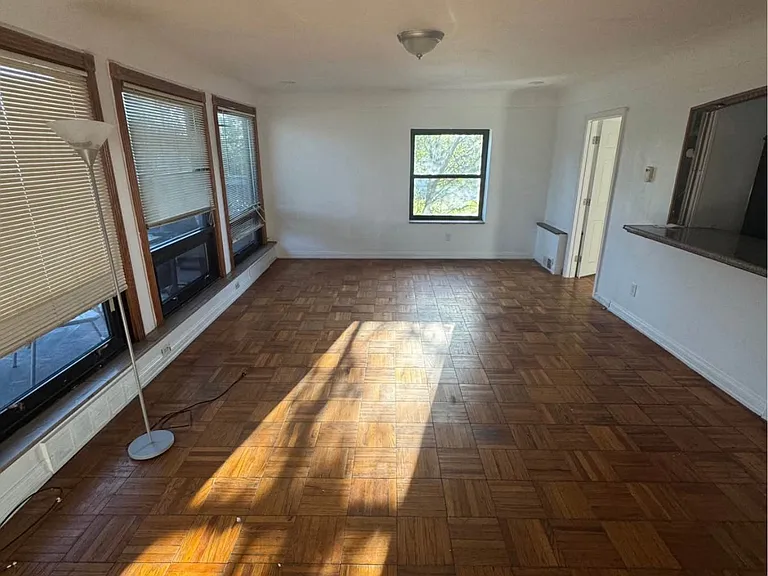 3475 Fort St #2 — Photo 3