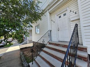 314 S 10th St Floor 2, Newark, NJ 07103