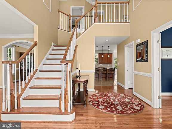 5th image of 1610 Morning Brook Ct
