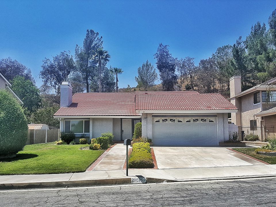 1st image of 28075 Valcour Dr