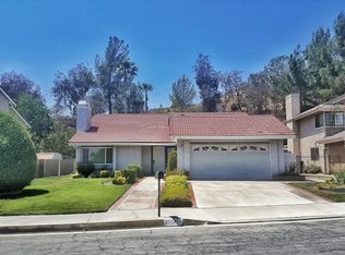 28075 Valcour Dr, Santa Clarita, CA 91387