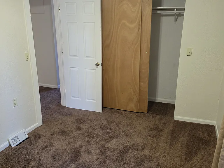 926 High St — Photo 15