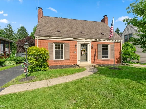 323 Christian Ave, Hubbard, OH 44425