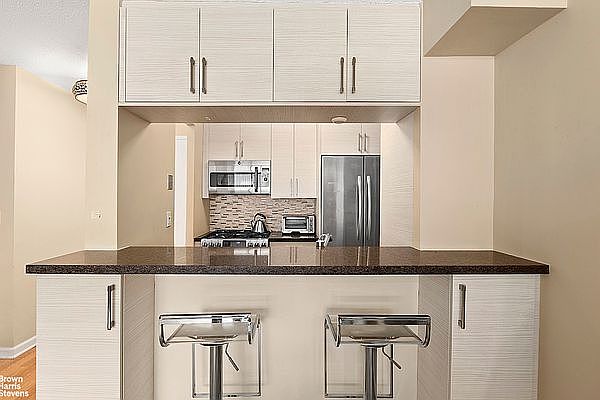 1st image of 225 W 83rd St APT 4D