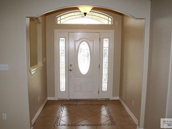 3rd image of 2917 Elsworth Ln
