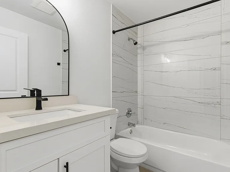 5801 S Cushman Ave #3 — Photo 10