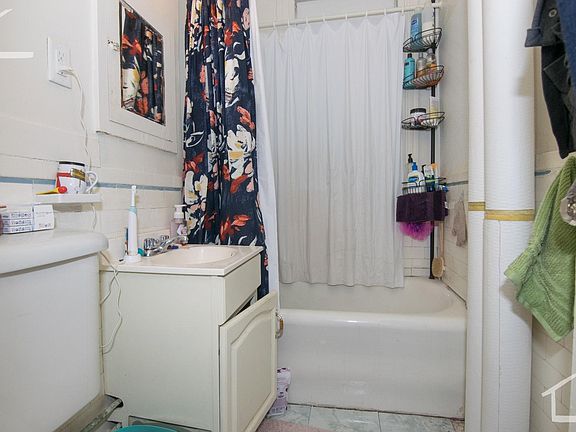 4th image of 1632 Commonwealth Ave #9CA