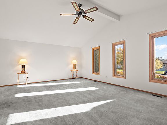 3rd image of 17730 Tulip Ln