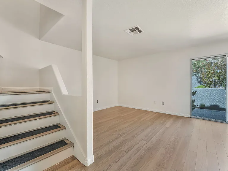 5267 Westwind Rd — Photo 11