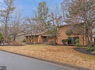 9103 Cricklewood Ct, Vienna, VA 22182