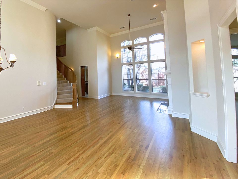 1st image of 804 Timber Lake Cir