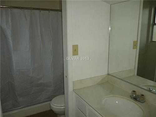 5th image of 2314 Maverick St