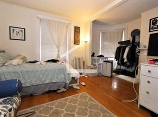 27 1/2 Massachusetts Ave APT 5S, Boston, MA 02115