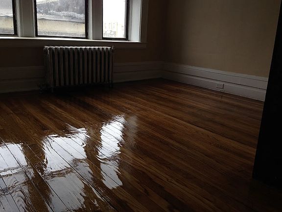 4th image of 810 Broadway Ave #5D