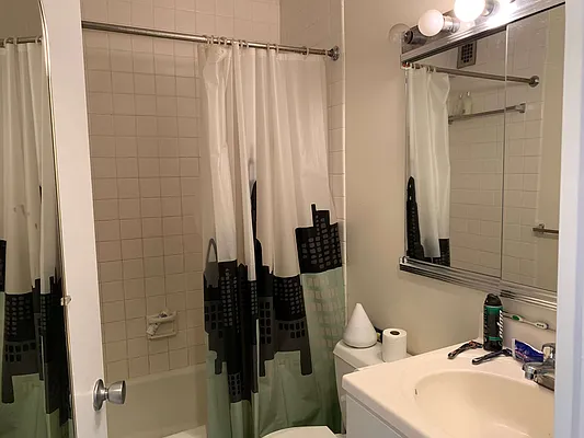 Rented by Compass | media 20