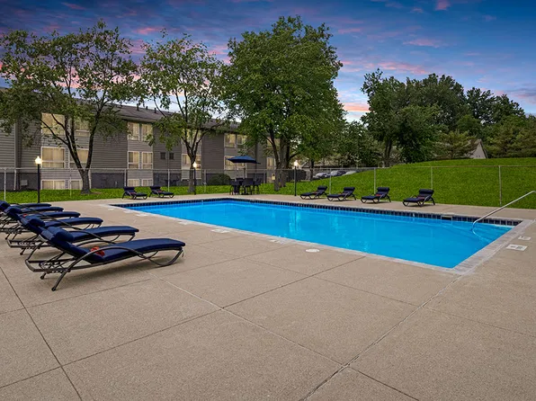 Rosehill Plaza Apartments