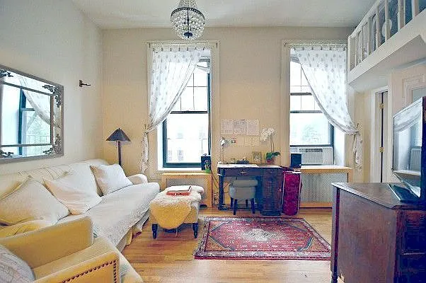 Rented by Bold New York | media 19