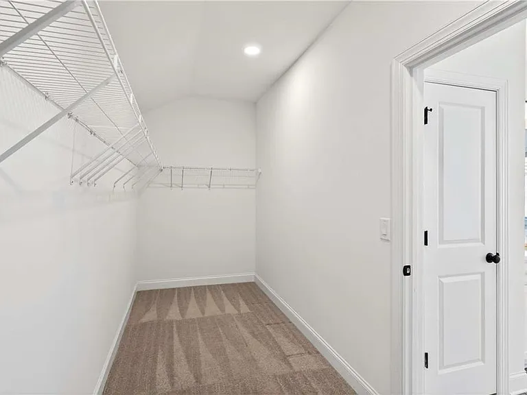 395 Tillman Pass — Photo 25