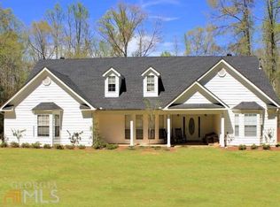 236 Beaver Chase Ln, Gay, GA 30218