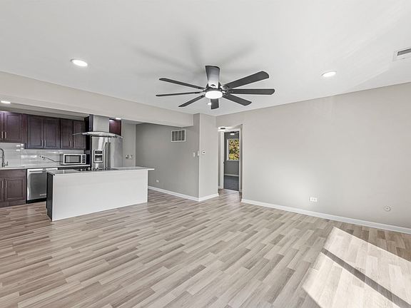 3rd image of 7109 Laverne Ln APT 3B