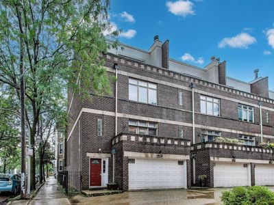 1214 N Marion Ct APT A, Chicago, IL, 60622