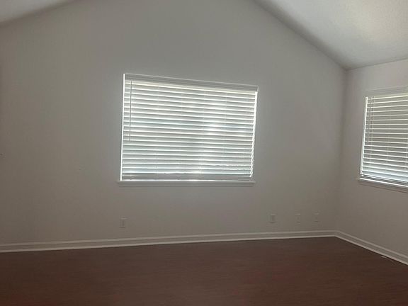 4th image of 406 Palmetto St