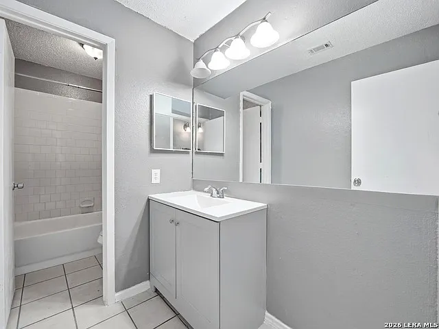 1301 S Palmetto — Photo 15