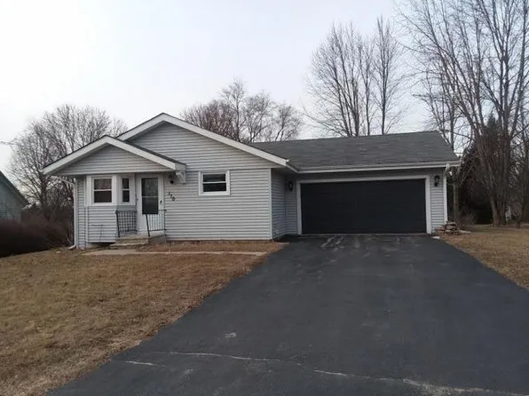 110 Poseidon Ln SW, Poplar Grove, IL 61065