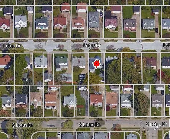 16322 Lotus Dr photo 1