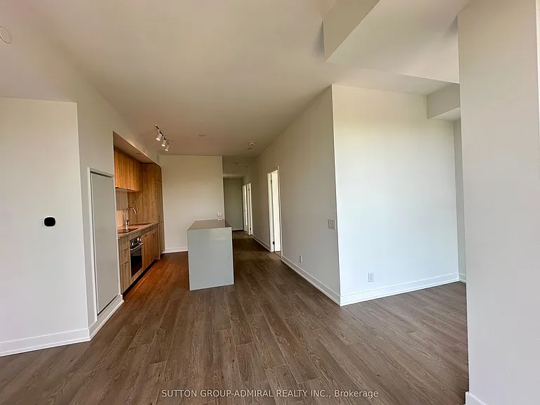 1660 Bloor St W #803 — Photo 12