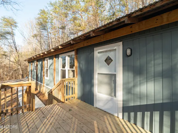 8204 Pickens Gap Rd, Knoxville, TN 37920