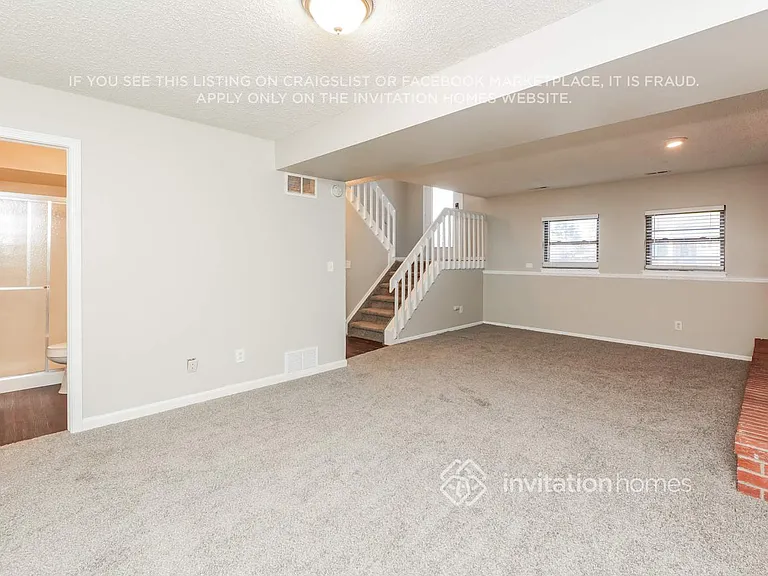 2925 Rhapsody Dr — Photo 10