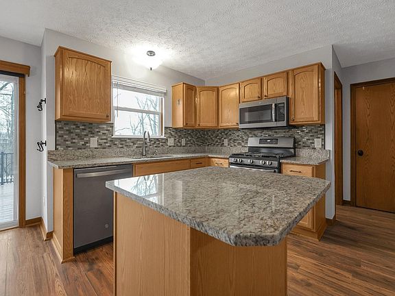 5th image of 1447 Westbrook Dr