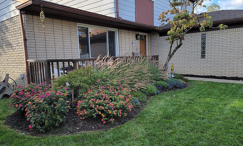 2nd image of 26081 Marlowe Pl